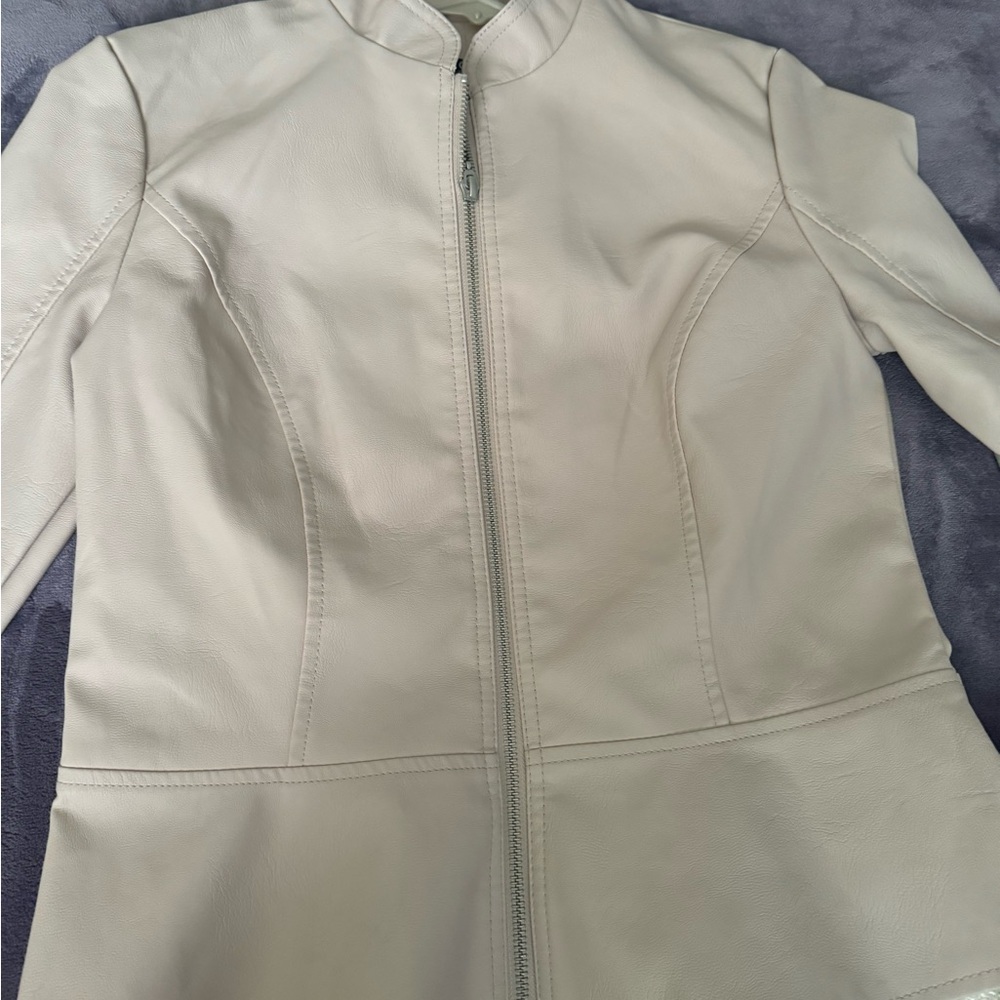 Baccini Off-White Structured Leather Jacket